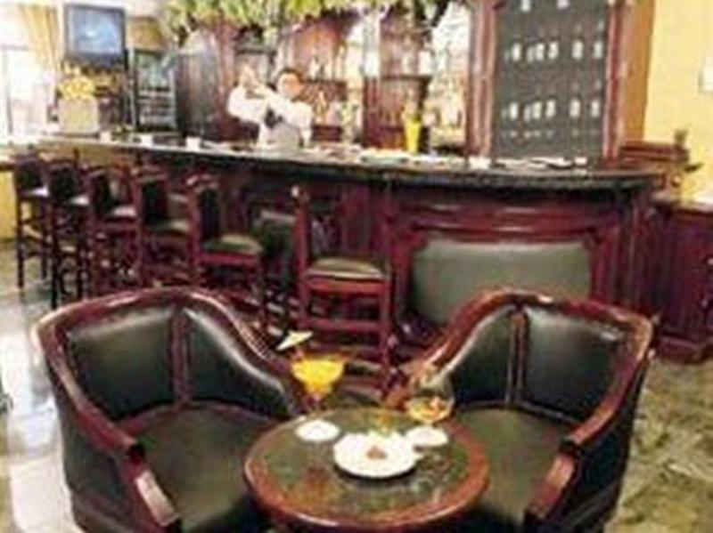 Principado De Asturias Hotel Santiago Restaurant photo
